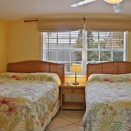 Manatee Bay Inn Форт-Маєрс-Біч Екстер'єр фото